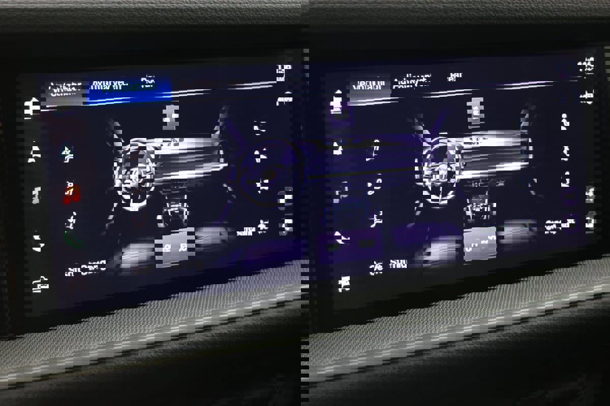 Used 2024 Porsche Cayenne Coupe image 50