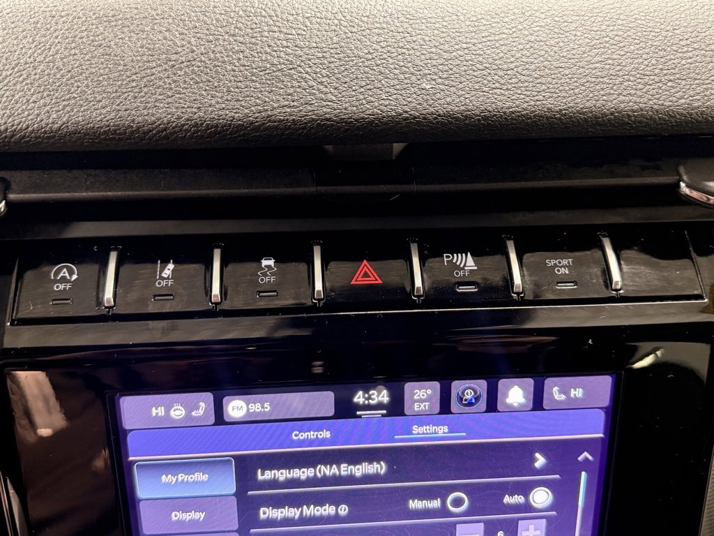 Certified 2025 Jeep Grand Cherokee Altitude image 31