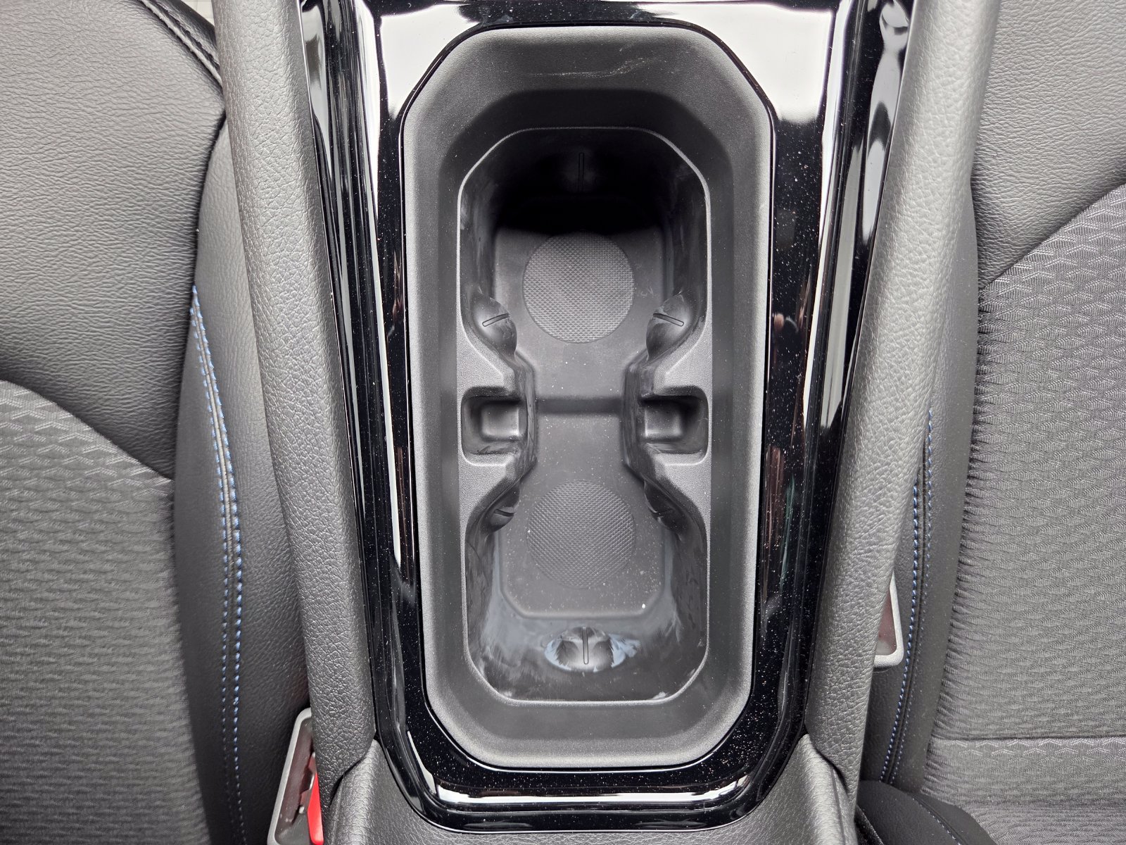 New 2026 Jeep Compass Latitude AWD/4WD image 33