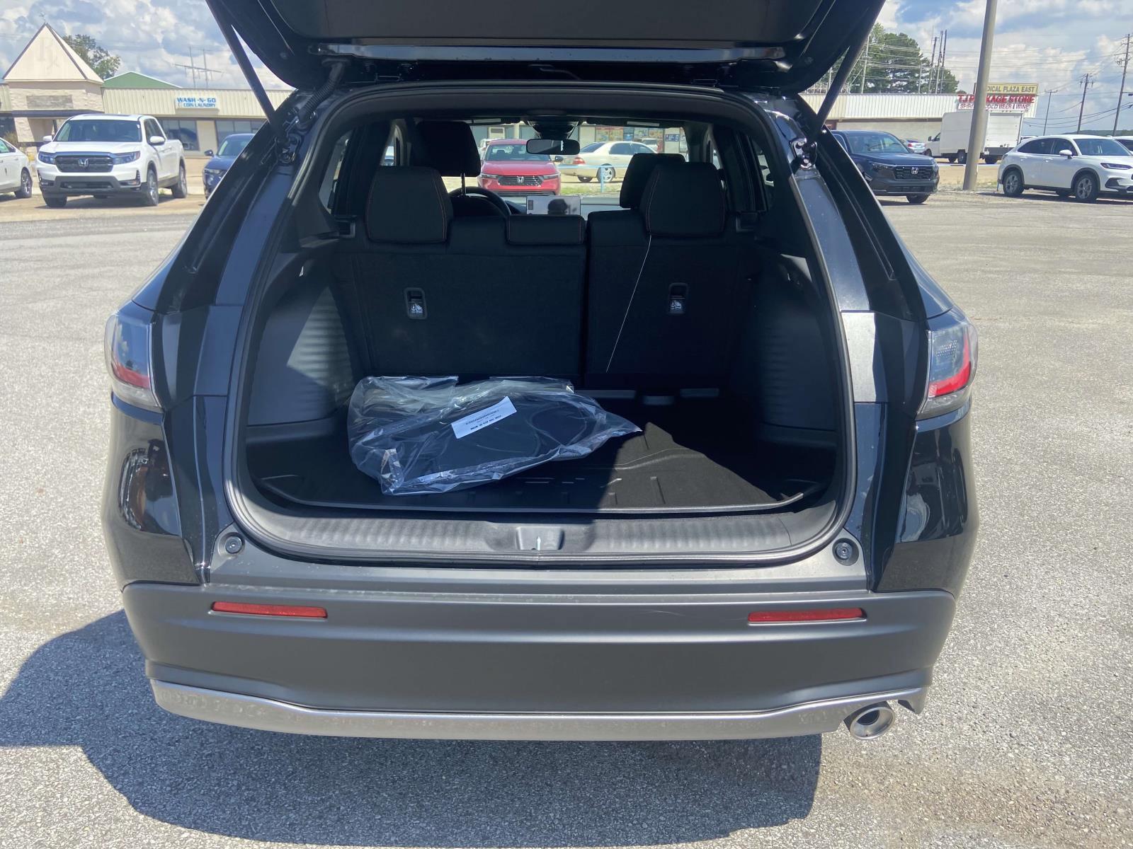 New 2026 Honda HR-V Sport image 8