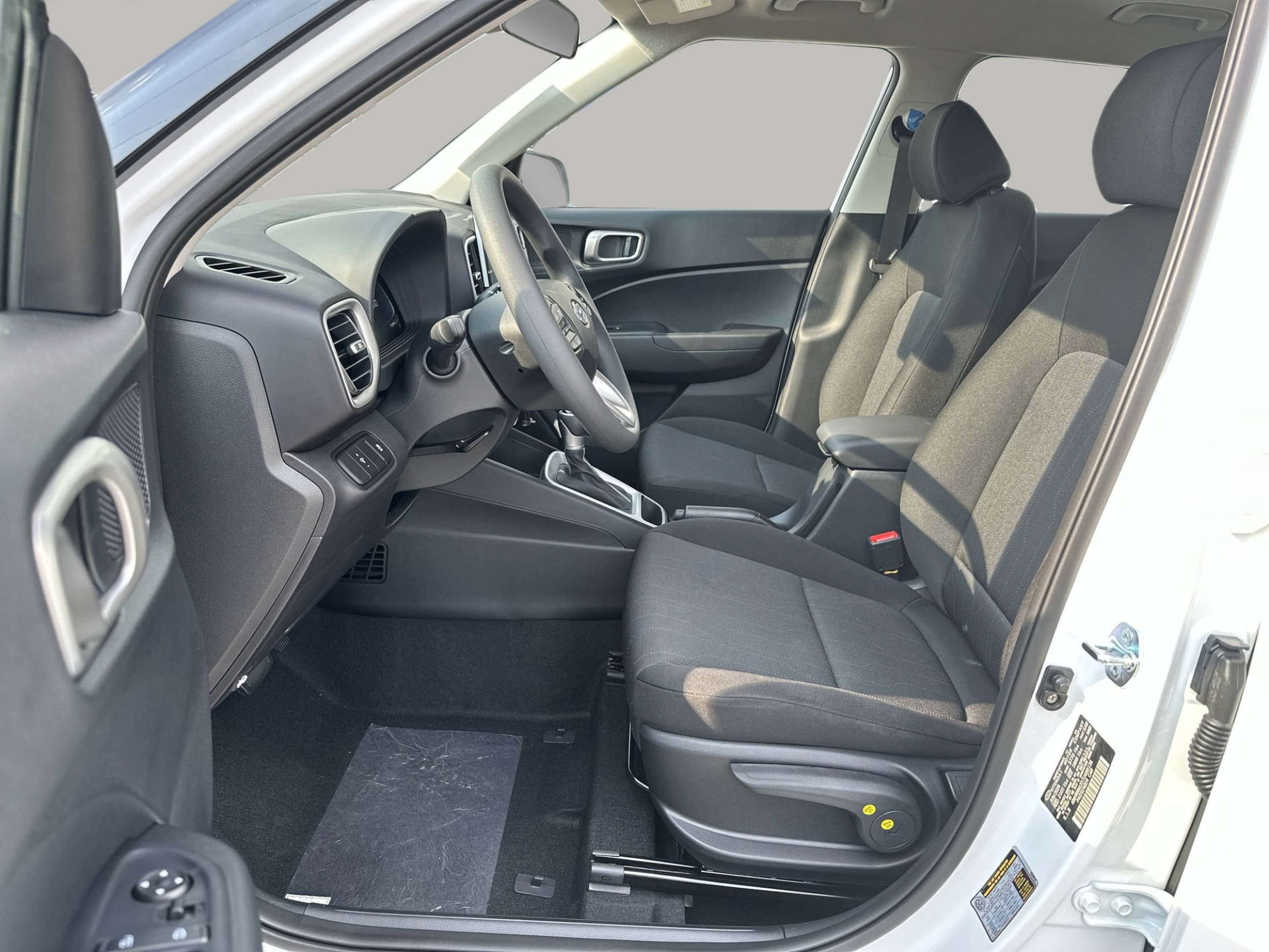 New 2026 Hyundai Venue SE FWD image 13