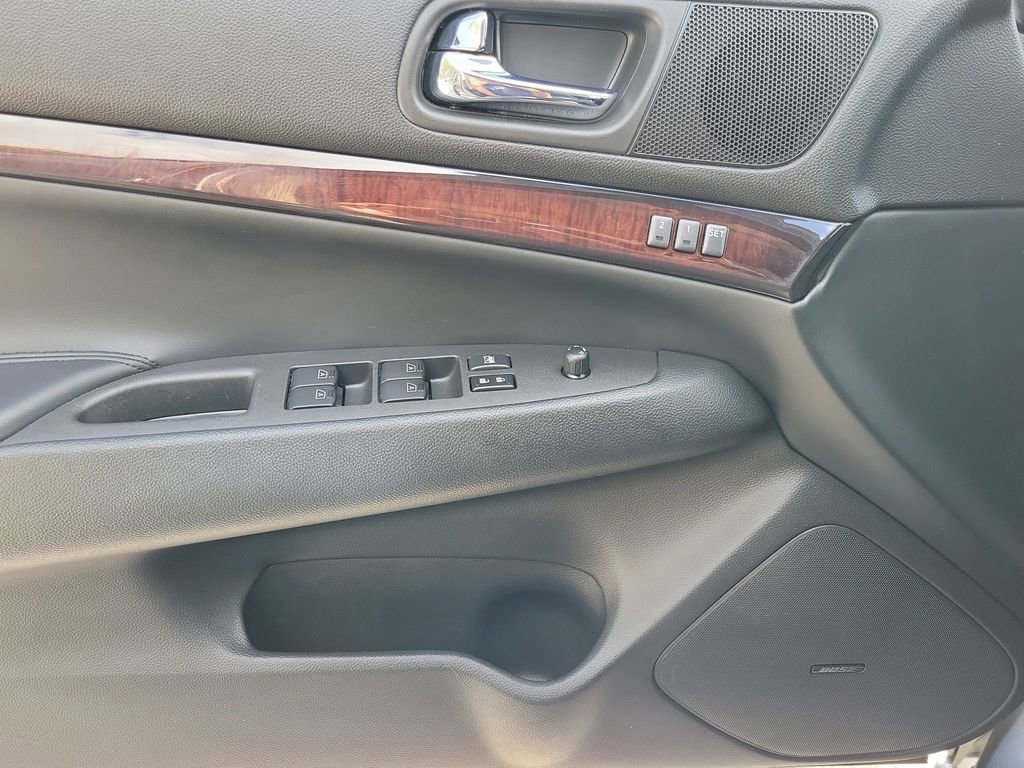 Used 2012 INFINITI G37 X w/ Premium Pkg image 24
