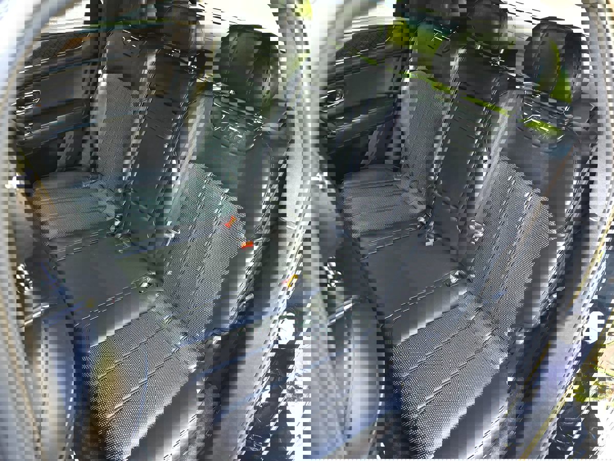 Used 2020 Bentley Bentayga Design Series image 18