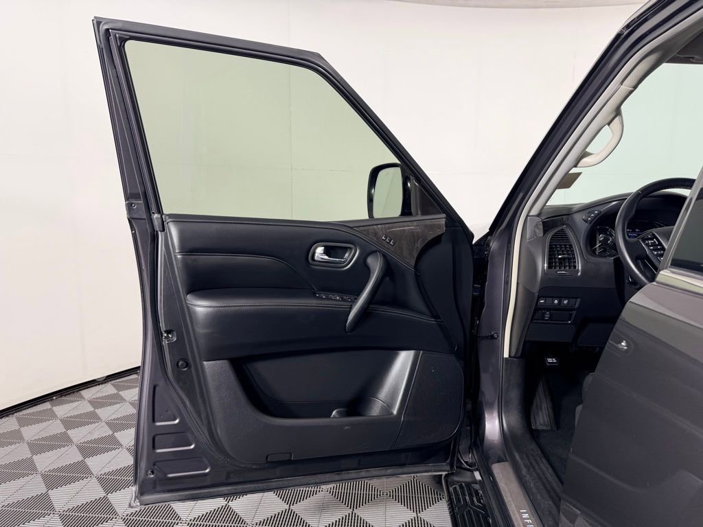 Used 2023 INFINITI QX80 Luxe w/ Cargo Package image 31