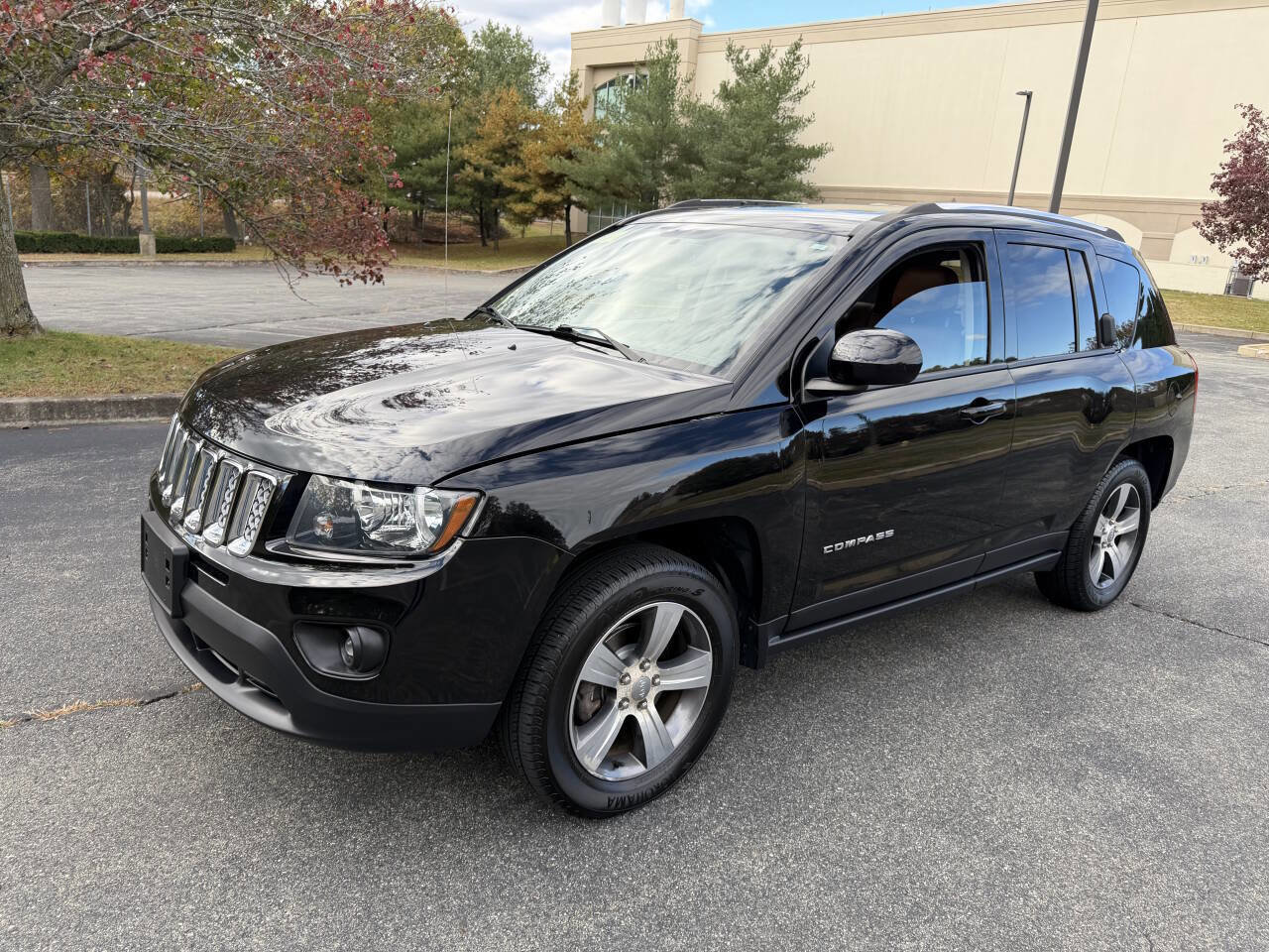 Used 2017 Jeep Compass High Altitude image 3