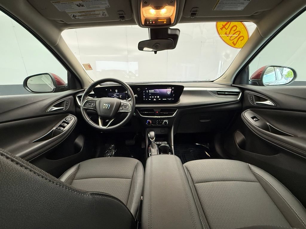 Used 2024 Buick Encore GX Preferred FWD image 3
