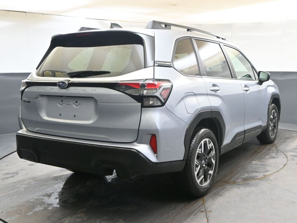 Certified 2025 Subaru Forester Premium image 5