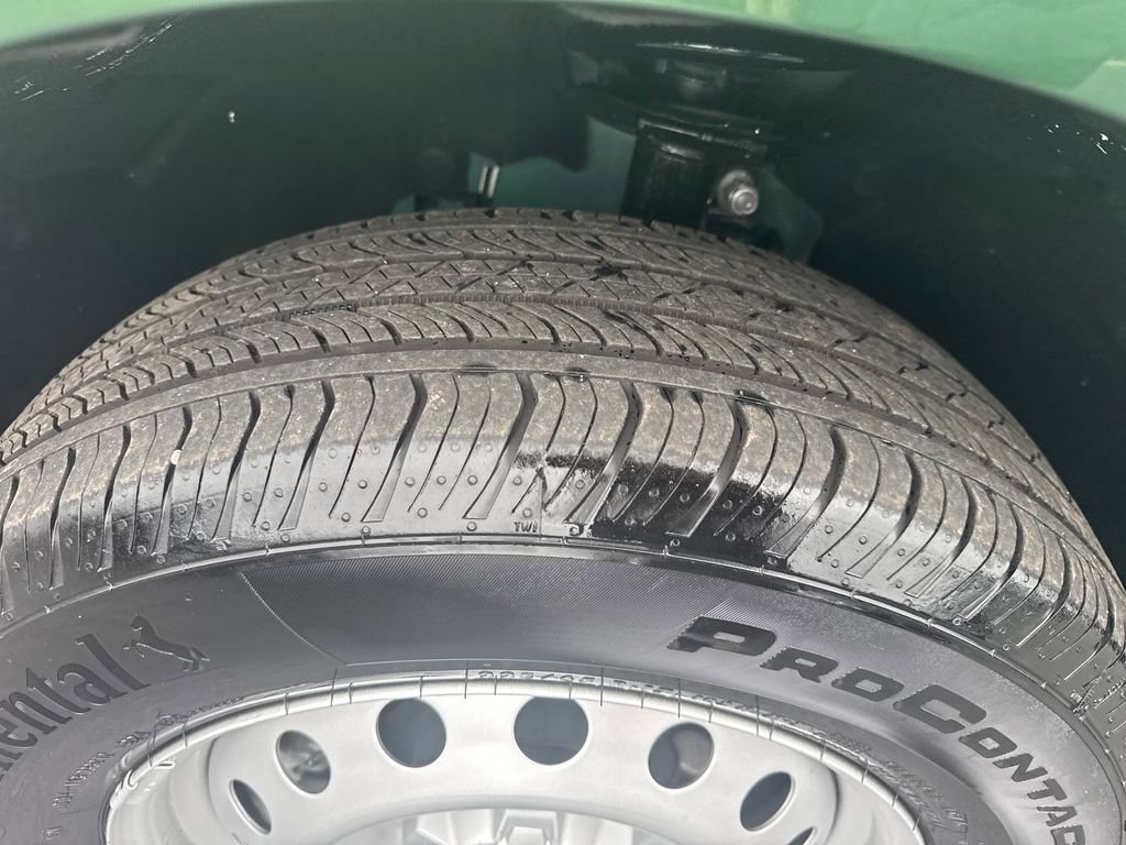 Used 2025 Ford Maverick XL image 16