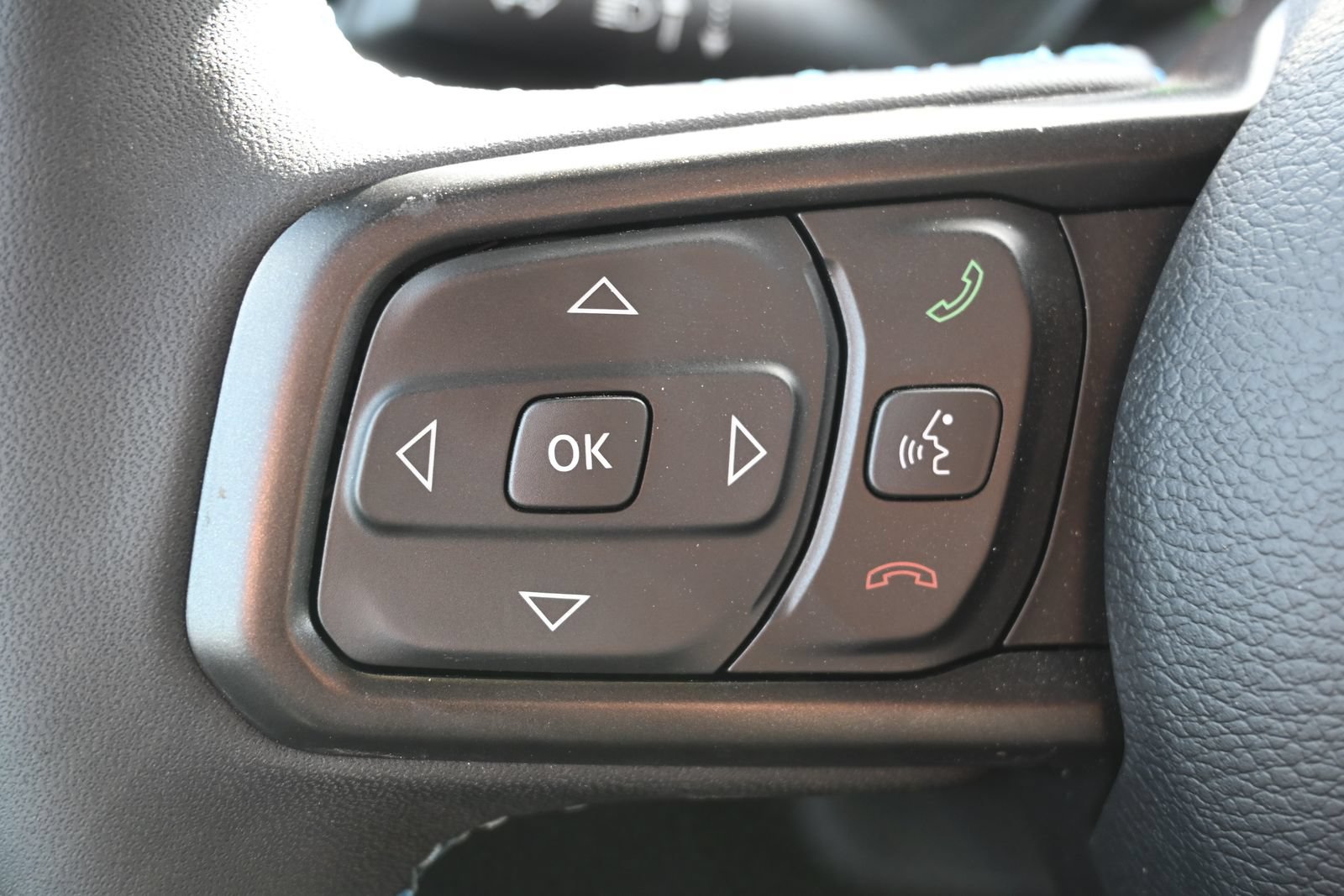 New 2025 Jeep Wrangler Unlimited Rubicon 4xe w/ Safety Group AWD/4WD image 9