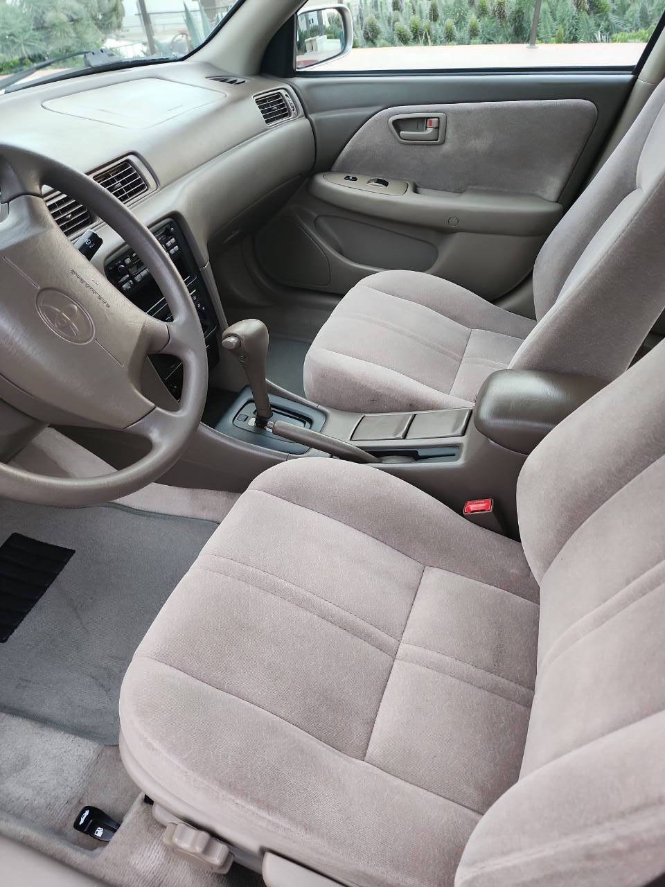 Used 1998 Toyota Camry XLE FWD image 9