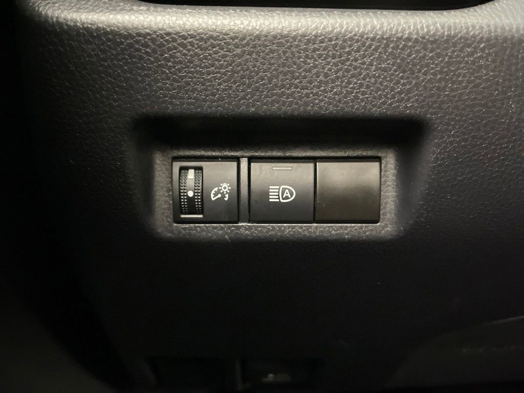 Certified 2024 Toyota RAV4 XLE image 28