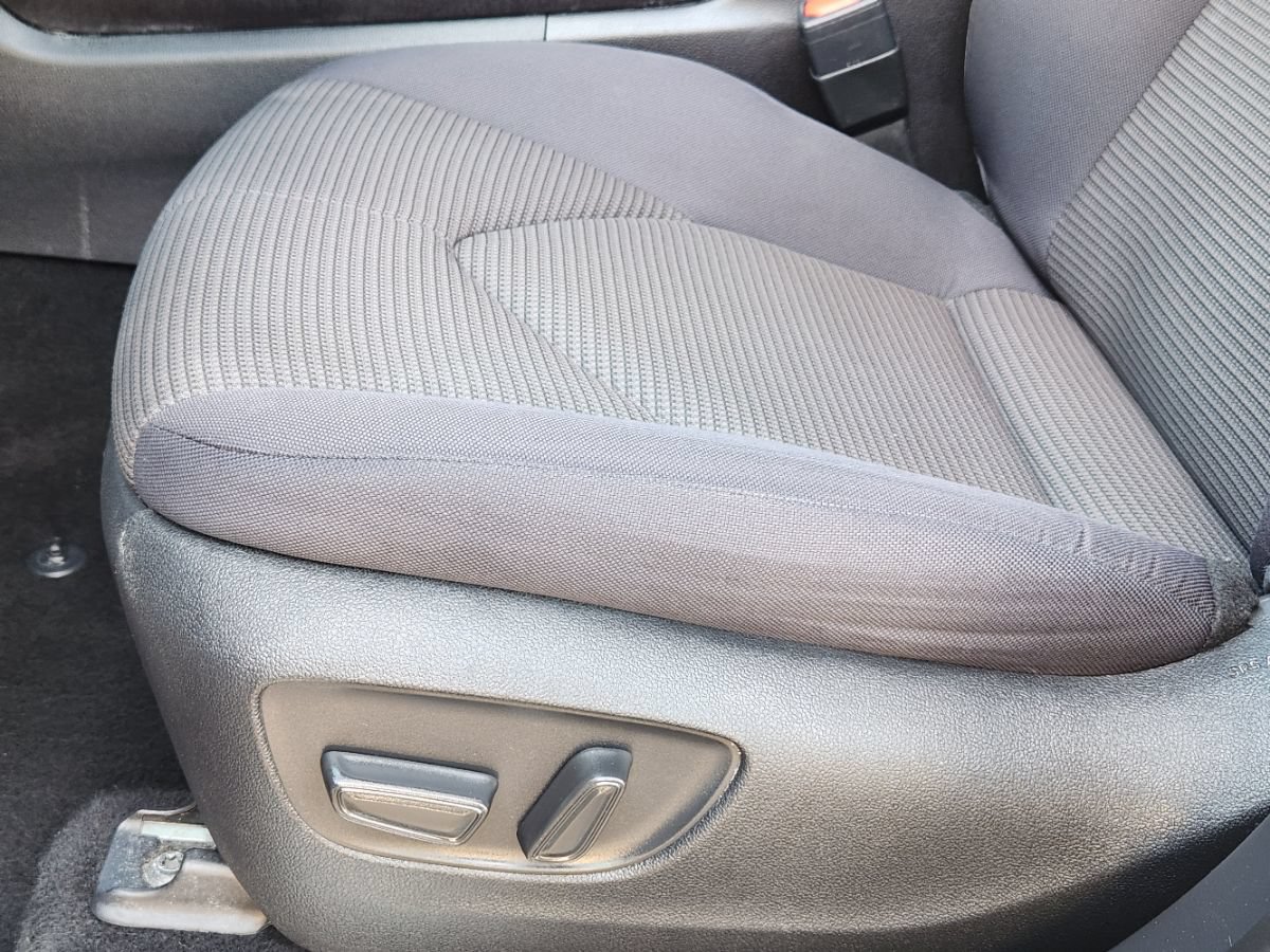 Used 2022 Toyota Highlander L FWD image 44