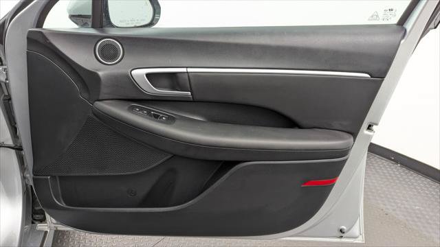 Used 2025 Hyundai Sonata SEL FWD image 22