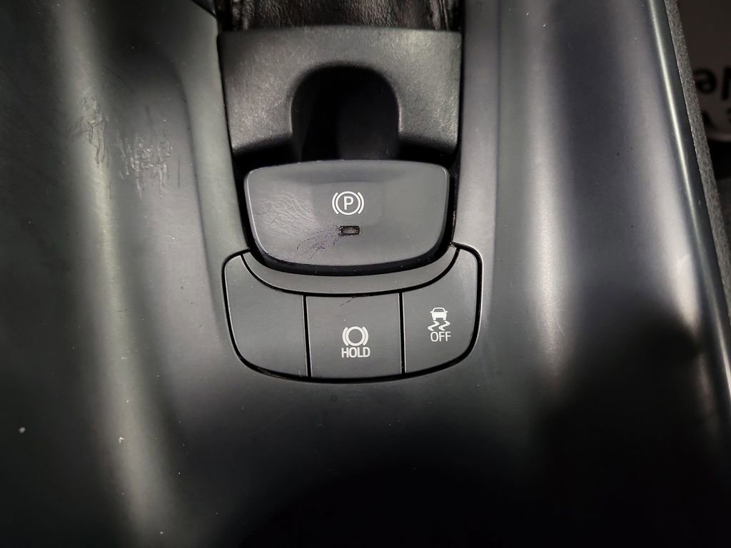 Used 2019 Toyota C-HR LE image 15