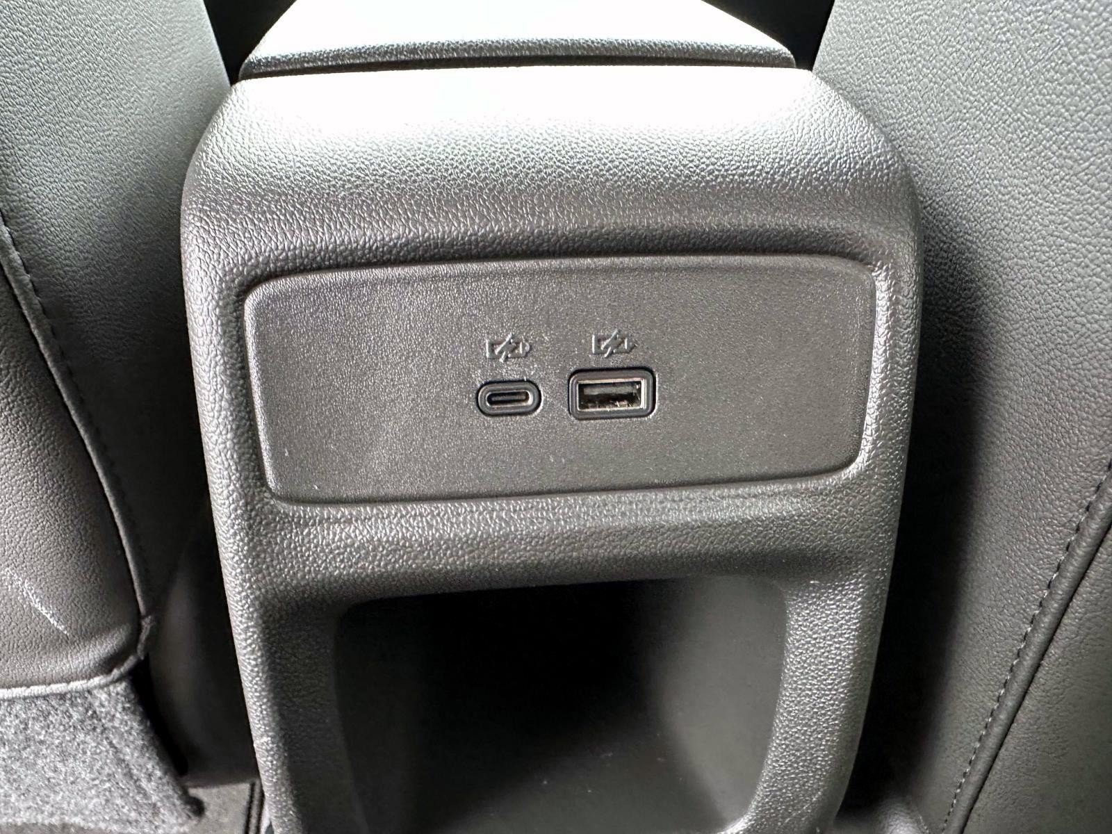 Used 2024 Chevrolet Trax LT FWD image 13