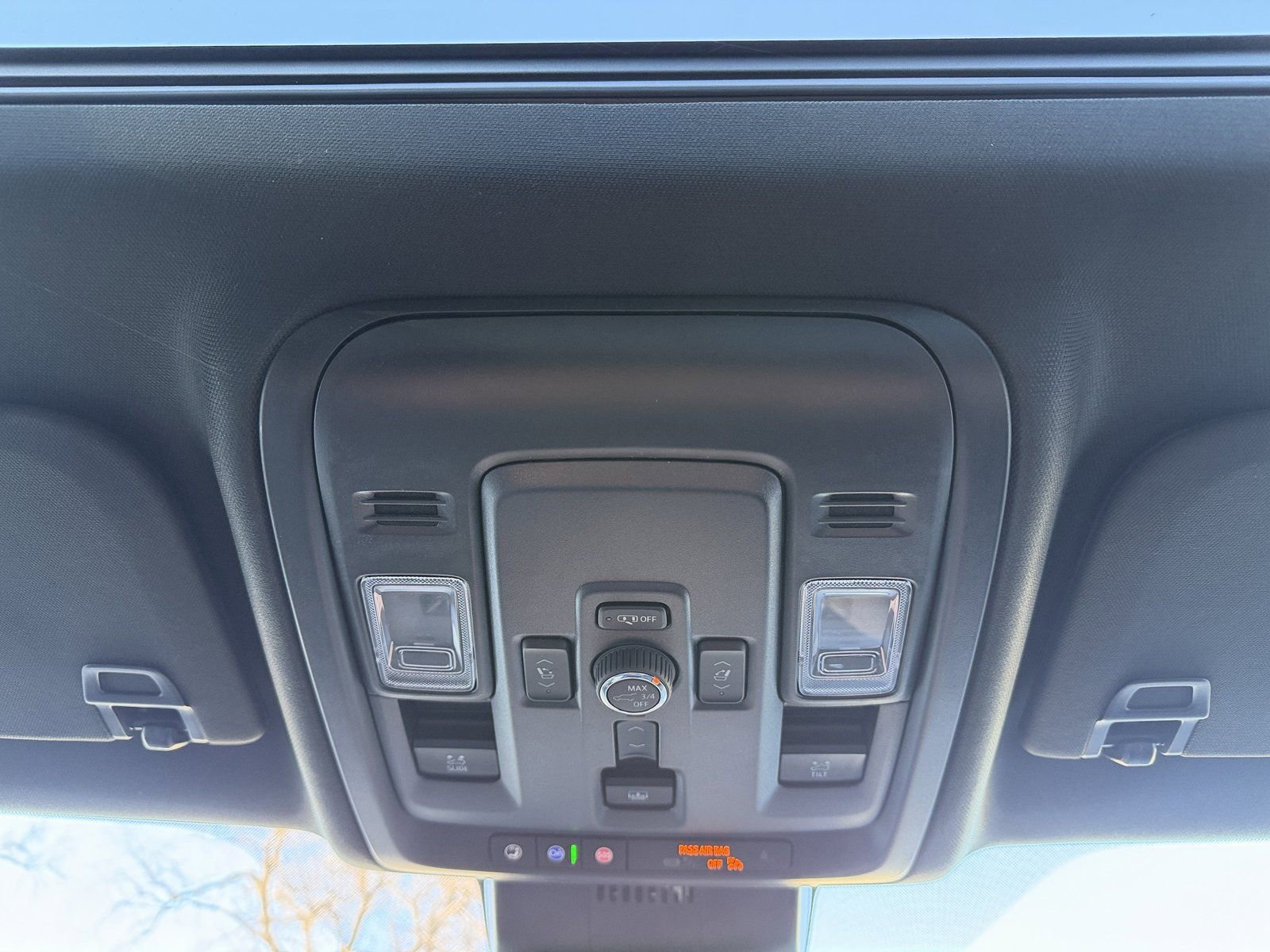 New 2025 GMC Yukon XL Denali w/ Sun & Power Step Package image 25