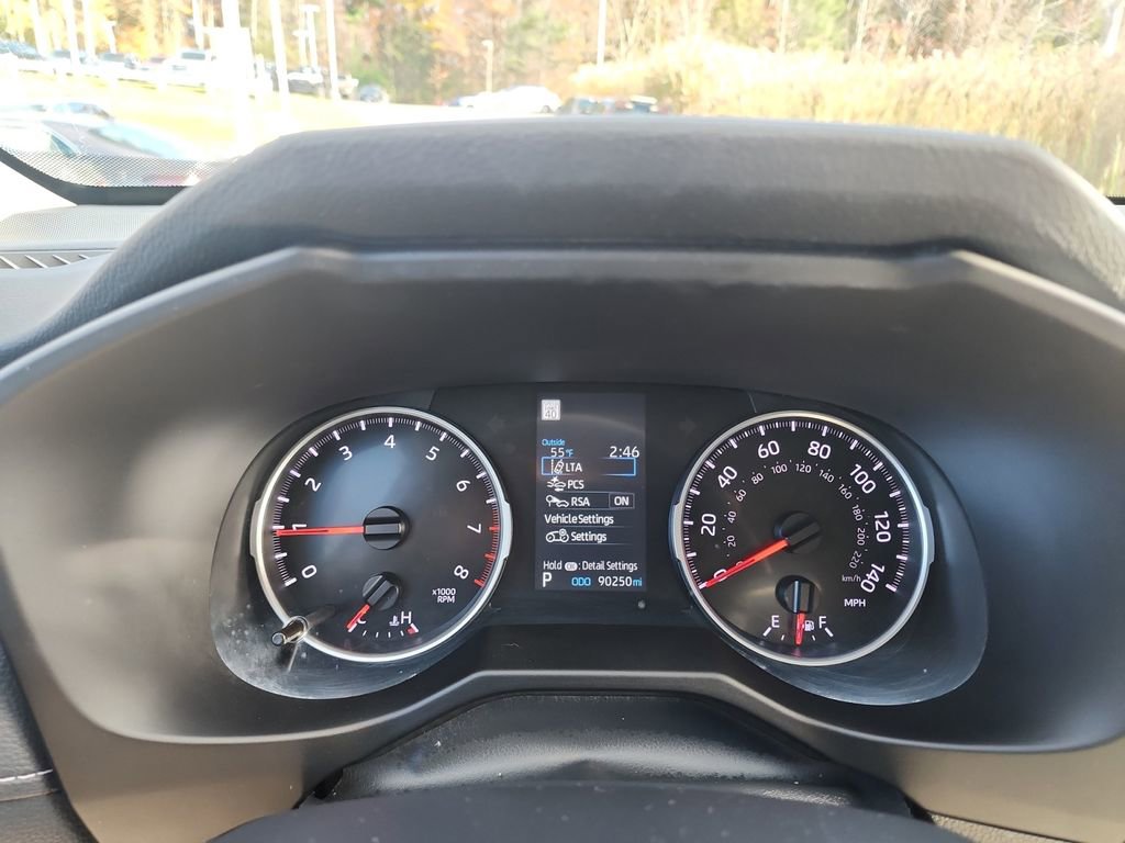 Certified 2022 Toyota RAV4 LE image 18