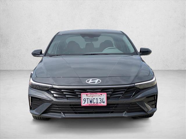 Certified 2025 Hyundai Elantra Sport image 2