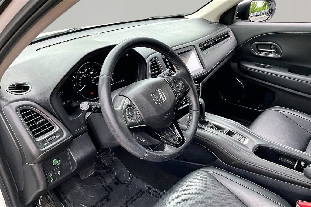 Used 2019 Honda HR-V Touring image 14