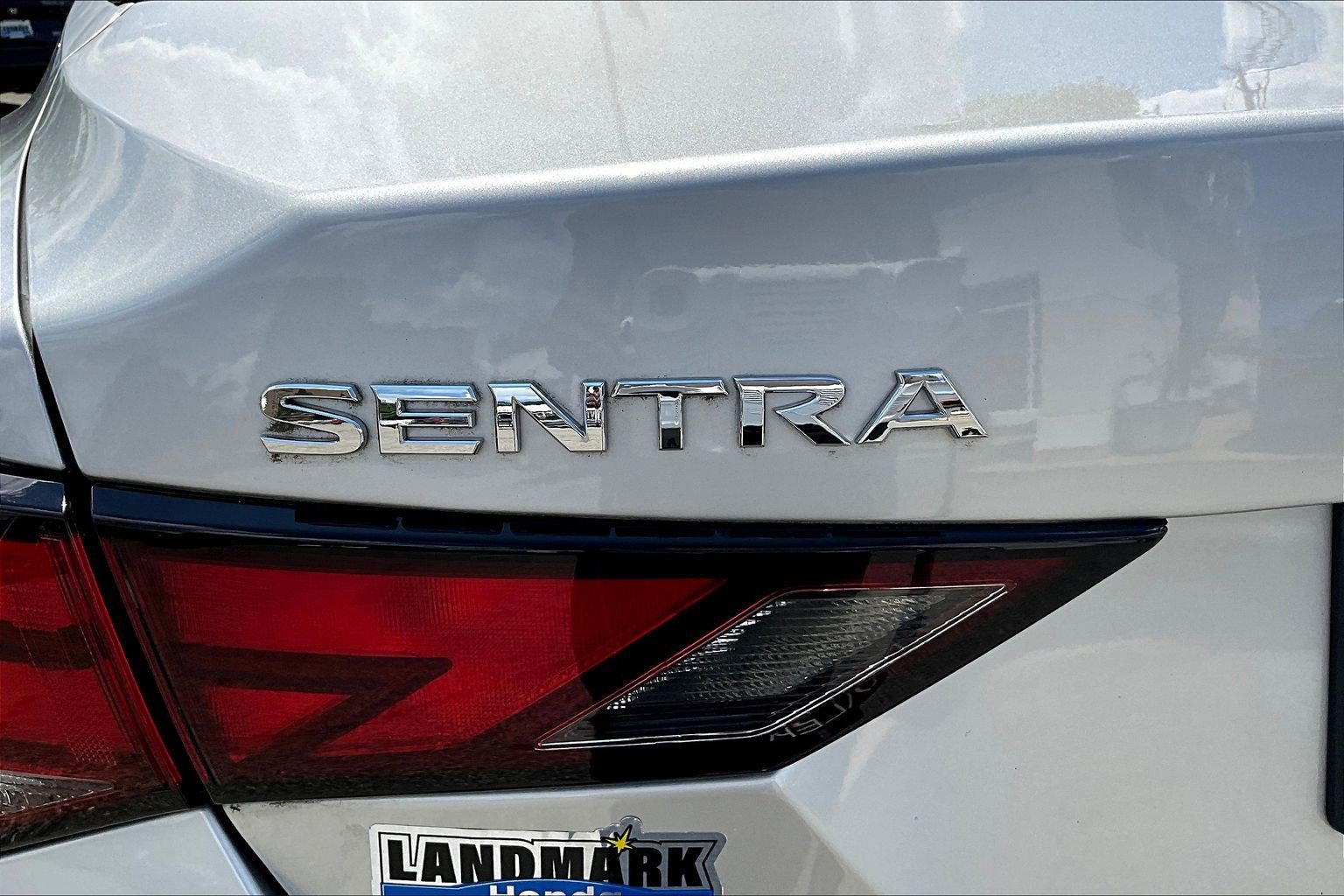 Used 2023 Nissan Sentra S FWD image 31