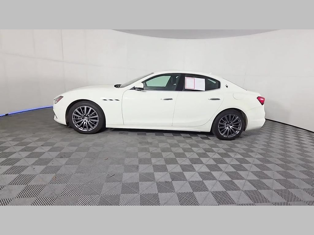 Used 2022 Maserati Ghibli Modena RWD image 47