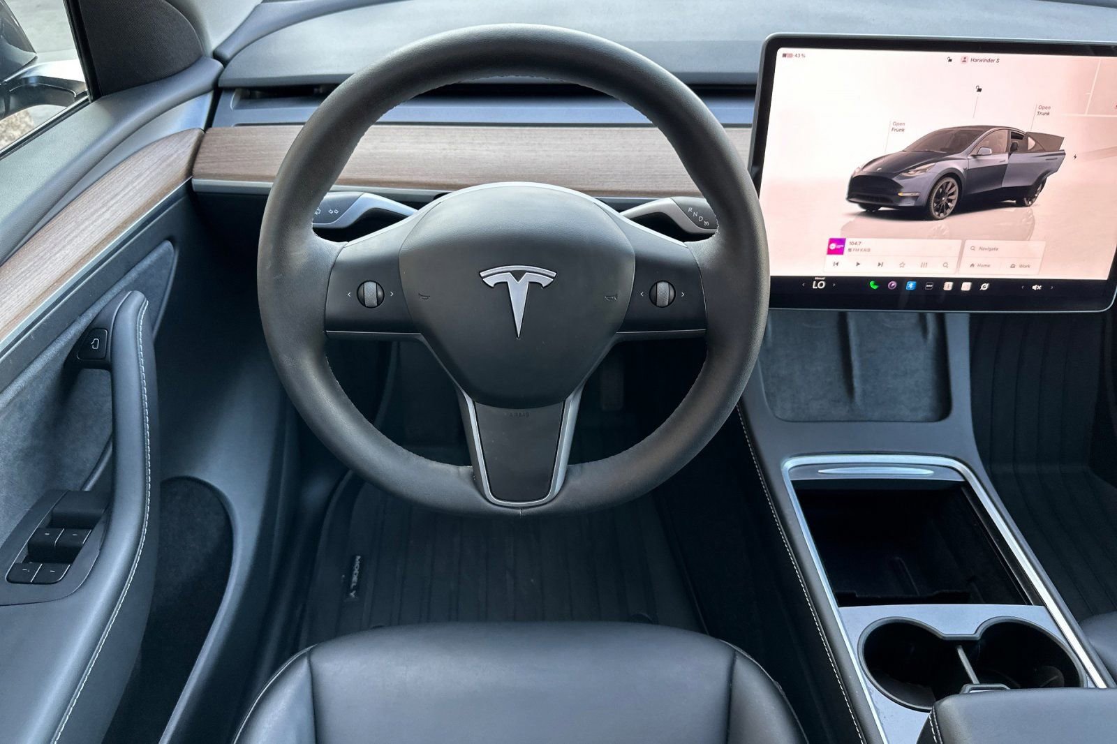 Used 2025 Tesla Model Y Long Range image 15