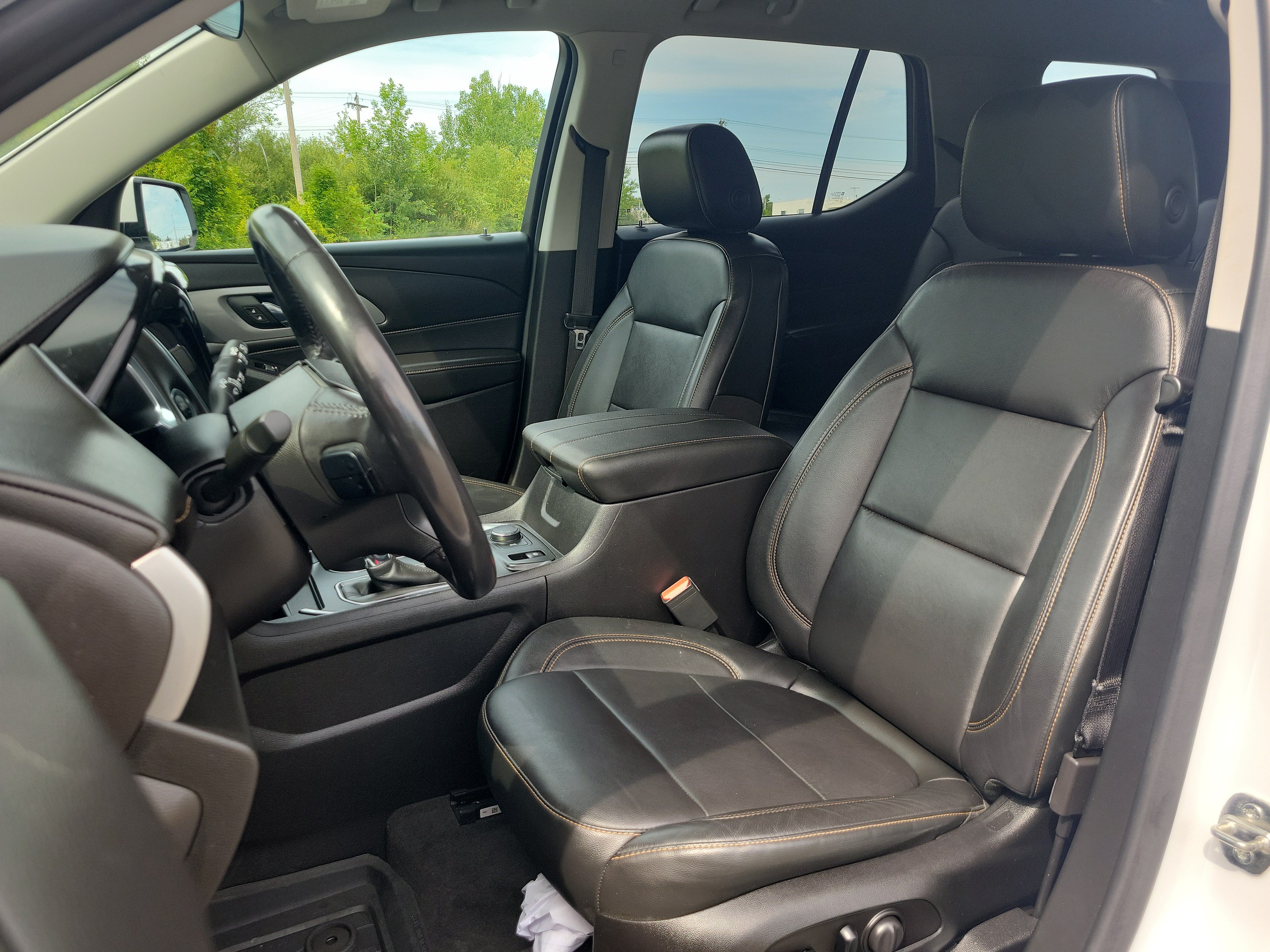Used 2019 Chevrolet Traverse LT w/ LPO, Floor Liner Package AWD/4WD image 14