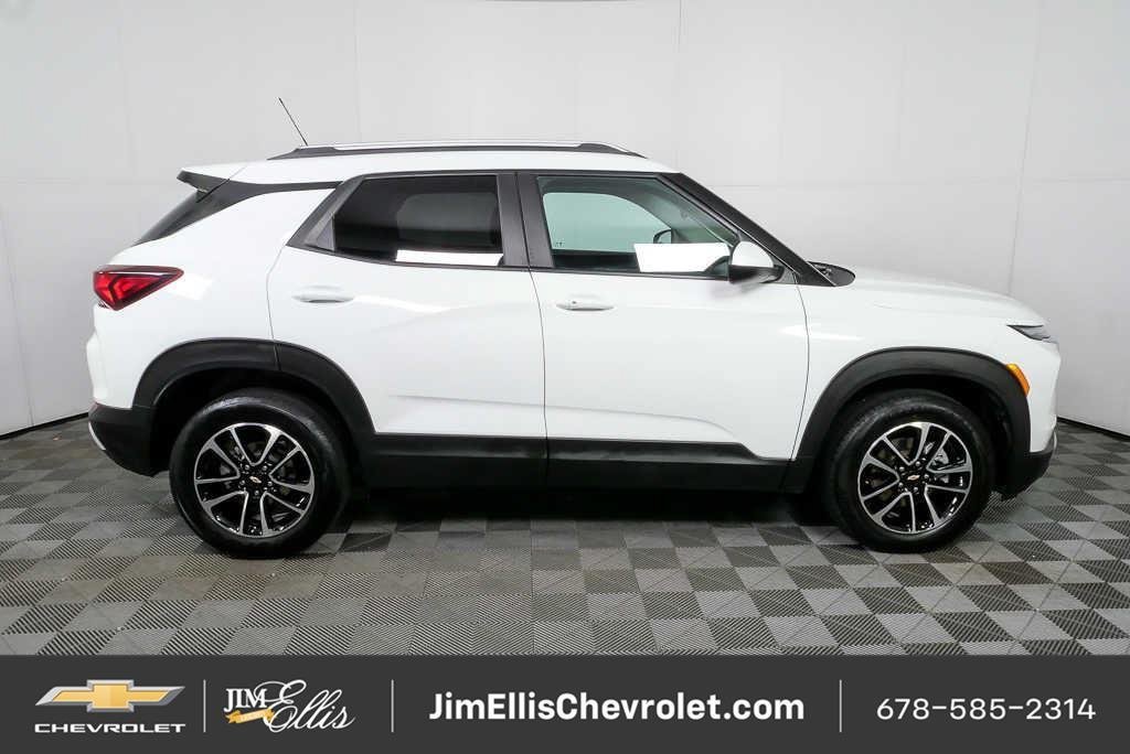 Certified 2025 Chevrolet TrailBlazer LT AWD/4WD image 25
