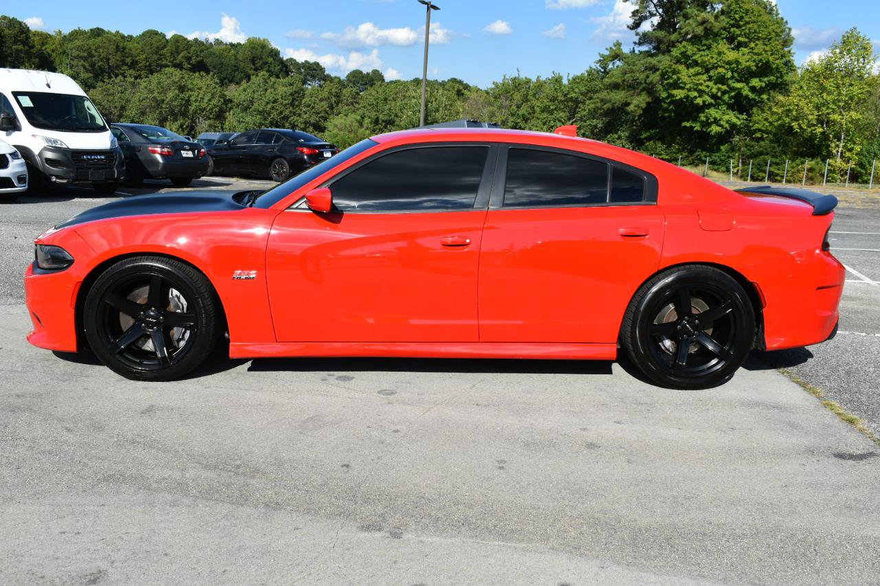 Used 2019 Dodge Charger Scat Pack w/ Dynamics Package RWD image 9