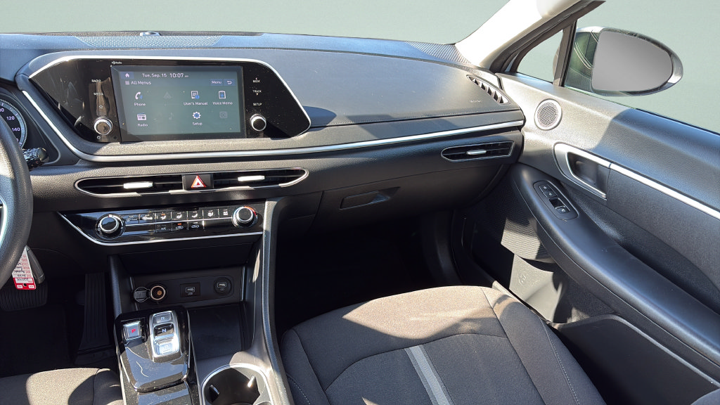 Used 2022 Hyundai Sonata SE w/ Preferred Accessory Package FWD image 16