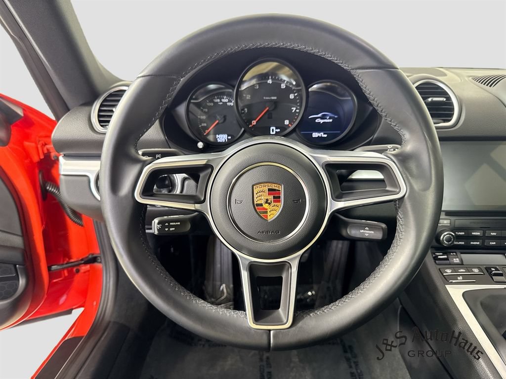 Used 2022 Porsche 718 Cayman RWD image 12