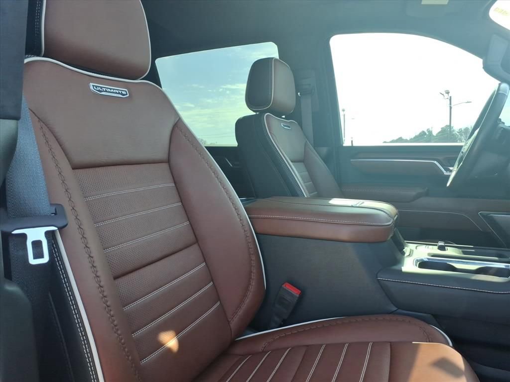 Used 2025 GMC Sierra 2500 Denali Ultimate w/ Max Trailering Package image 12