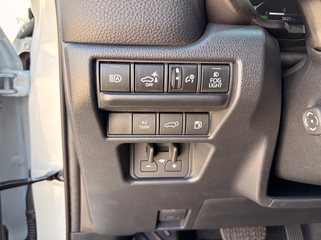 Used 2026 Toyota Land Cruiser w/ Premium Package AWD/4WD image 25