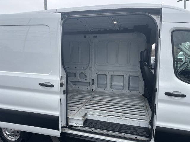 Used 2023 Ford Transit 250 Medium Roof AWD image 14
