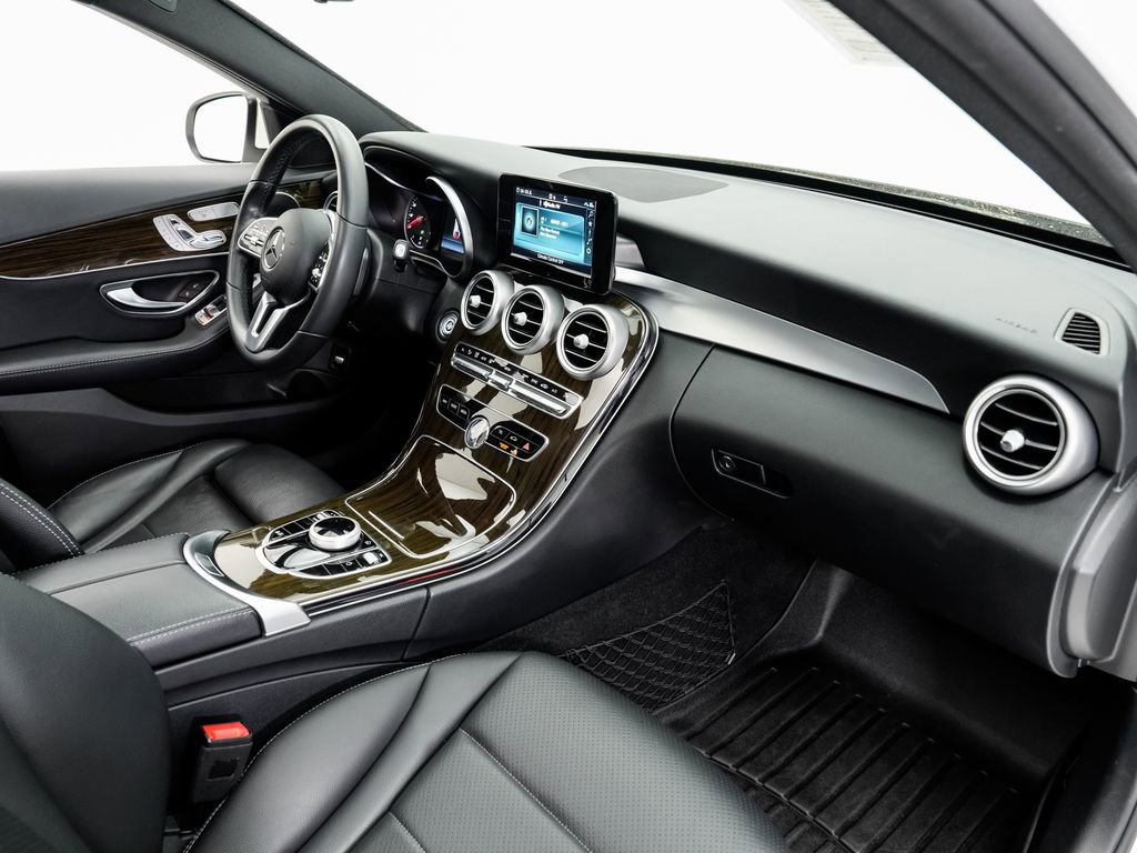 Used 2019 Mercedes-Benz C 300 4MATIC Sedan image 21