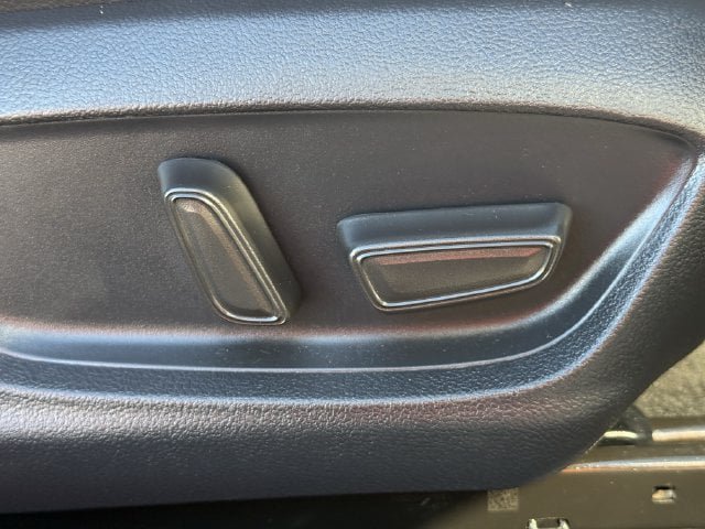 Used 2024 Toyota Camry XSE w/ Navigation Package FWD image 28