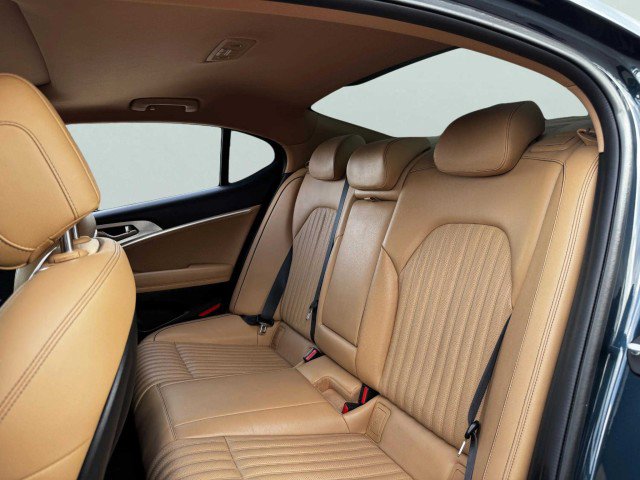 Used 2022 Genesis G70 2.0T w/ Prestige Package image 43