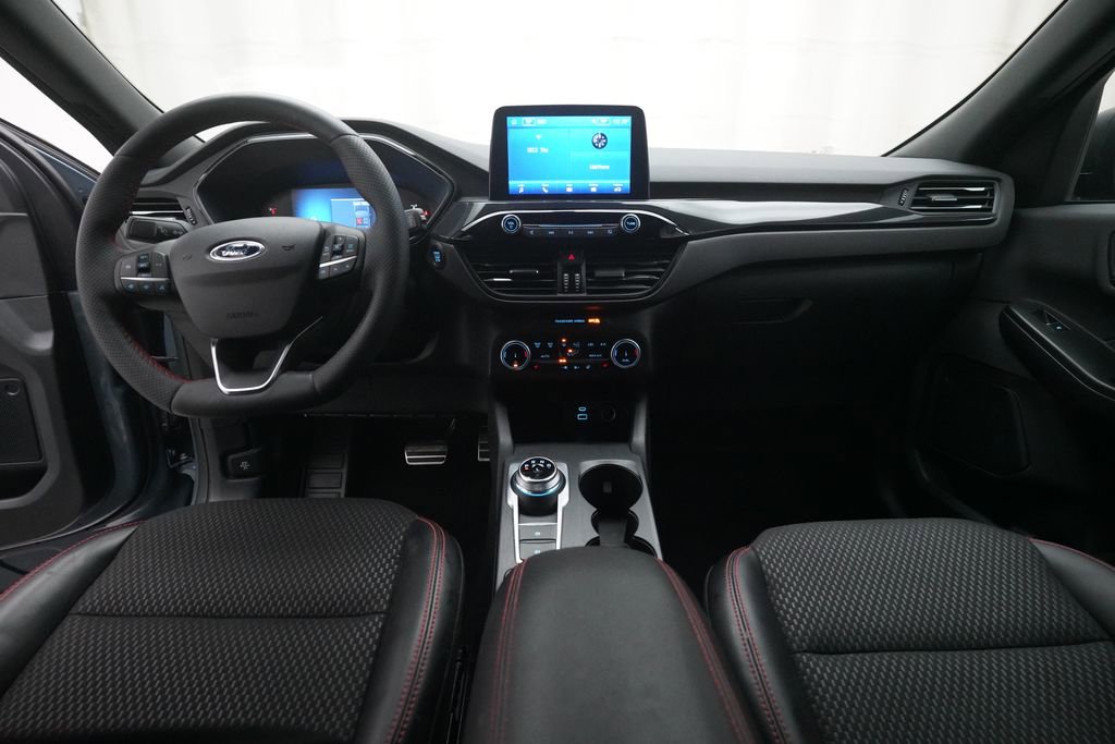 Used 2023 Ford Escape ST-Line image 5