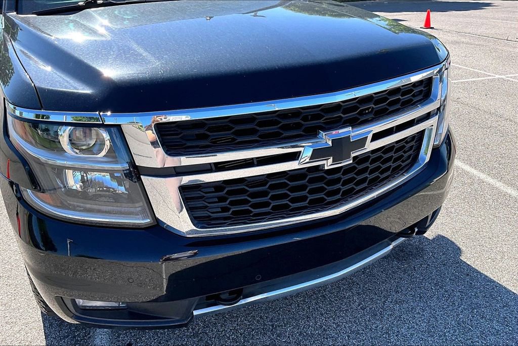 Used 2017 Chevrolet Suburban LT AWD/4WD image 31