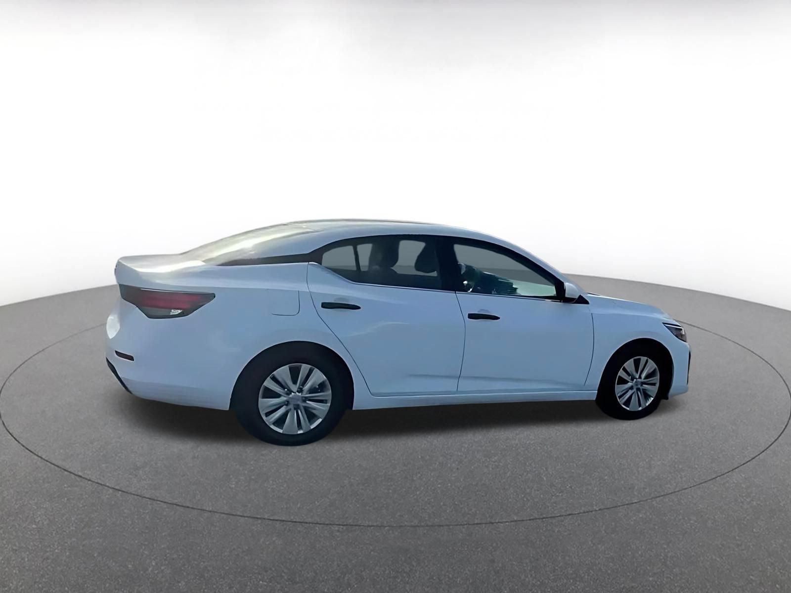 Used 2025 Nissan Sentra S FWD image 11