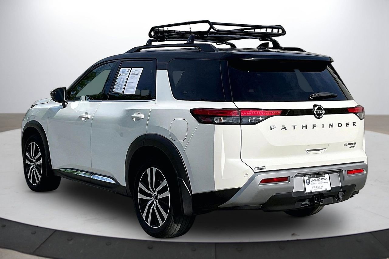 Used 2023 Nissan Pathfinder Platinum image 7