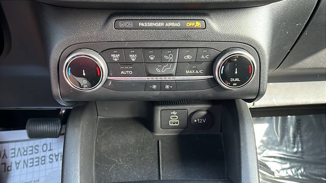 Used 2025 Ford Escape ST-Line AWD/4WD image 25