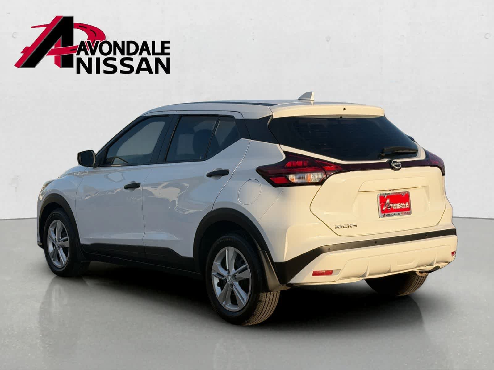 Certified 2025 Nissan Kicks Play S FWD image 3