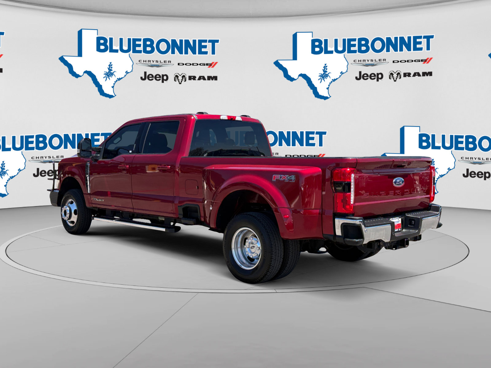 Used 2026 Ford F350 Lariat w/ FX4 Off-Road Package AWD/4WD image 7