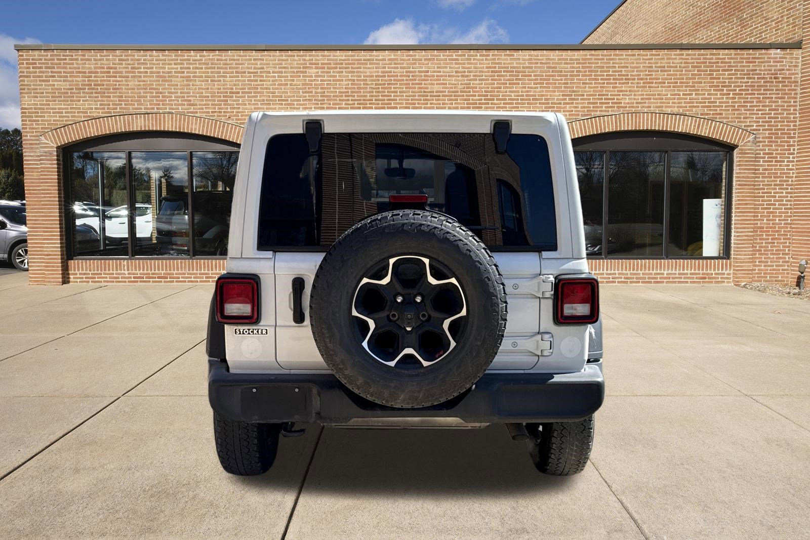 Used 2021 Jeep Wrangler Unlimited Sport w/ Sun And Sound Package image 4