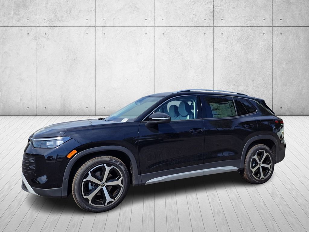 New 2025 Volkswagen Tiguan SE image 9