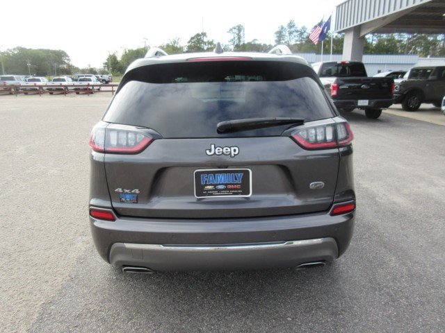 Used 2019 Jeep Cherokee Overland w/ Technology Group AWD/4WD image 4