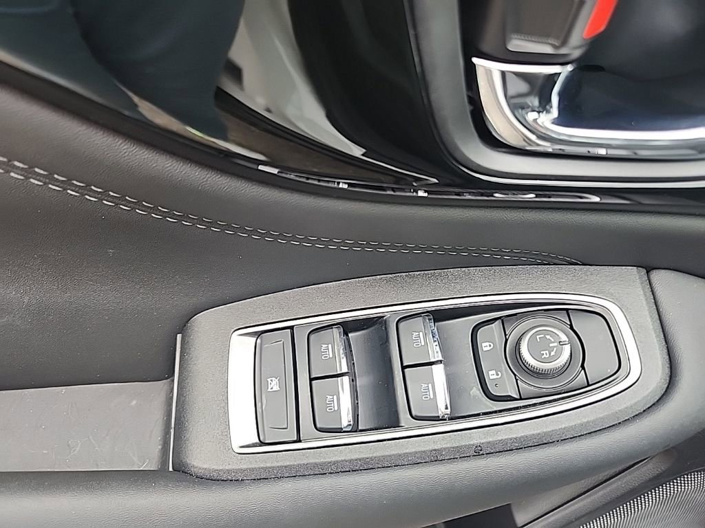 Used 2025 Subaru Outback Limited image 11