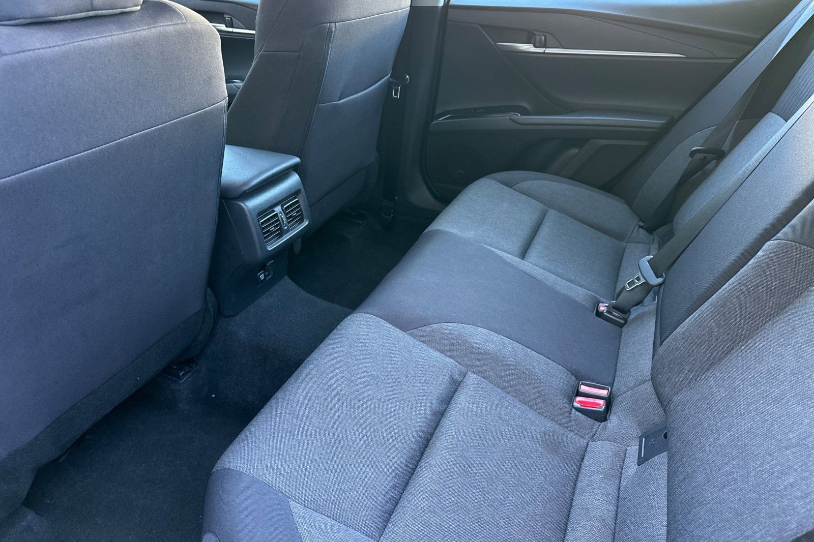 Used 2025 Toyota Camry LE image 14