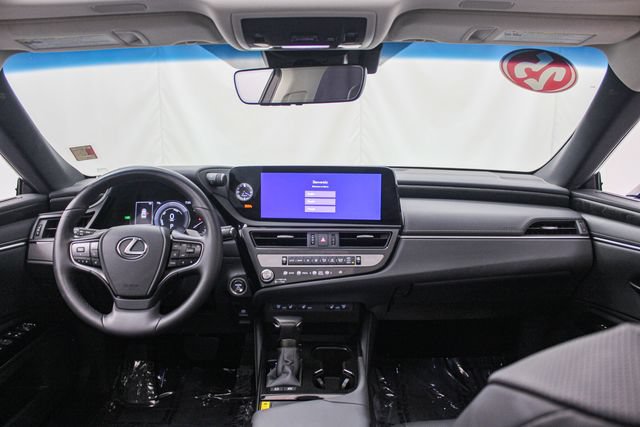 Used 2025 Lexus ES 300h F Sport w/ Accessory Package (Z2) FWD image 32